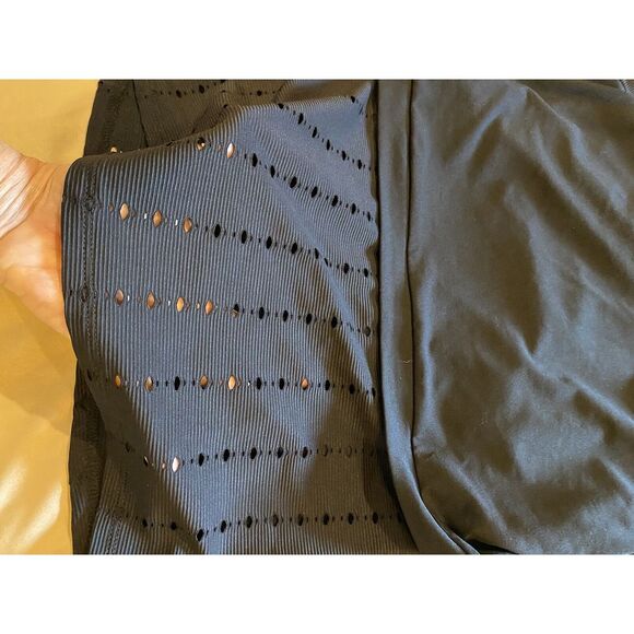 Fabletics Shelby Long Sleeve Cutout Top Black Size Medium, The Layover NWT - Picture 6 of 10